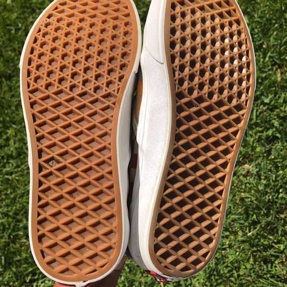 Vans - Picture 5 of 6